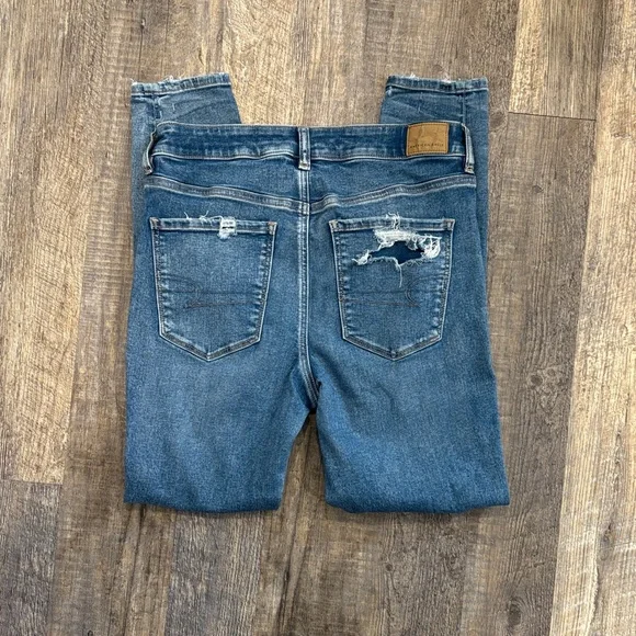 American Eagle Outfitters Women's Distressed High Rise Jegging Jeans Size 12 - Picture 3 of 3
